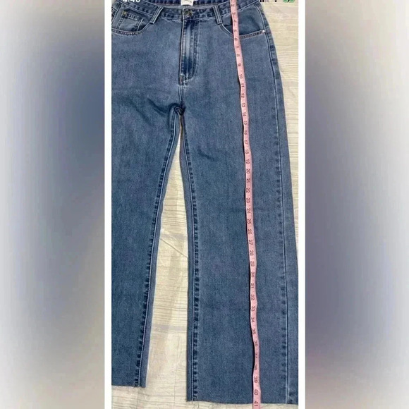 Princess Polly Boundless Denim Cut Raw Hem Blue Jeans Women’s Size 8 Classic - Picture 12 of 16